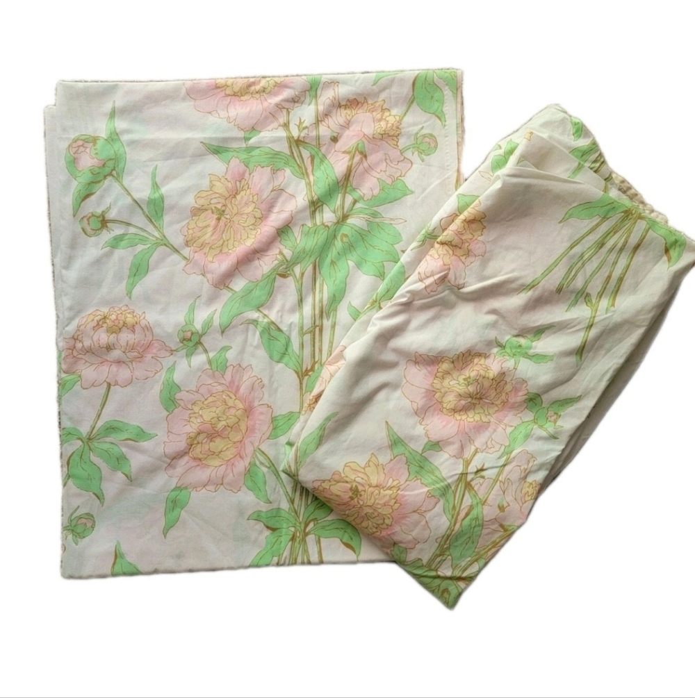 J.P. Stevens & co. Floral Bedding 2 Piece Fitted Flat Twin Size Sheet Set Vtg